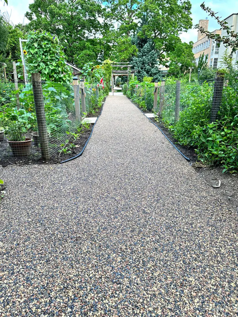 permeable walkways for wheelchairs and walkers using resin bound aggregate
