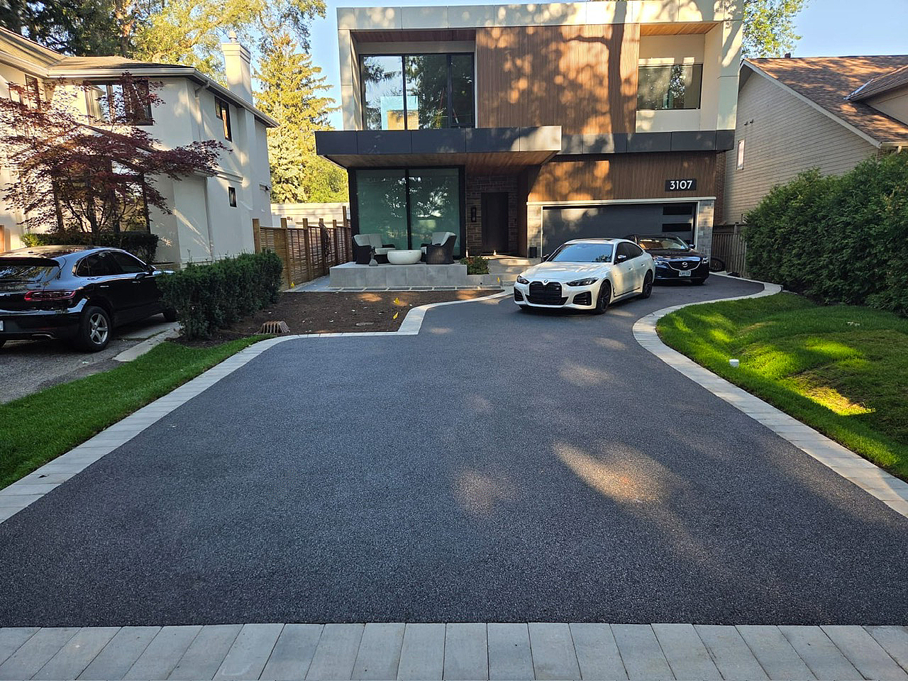 Oakville-resin-bound-driveway-by-dream-pave